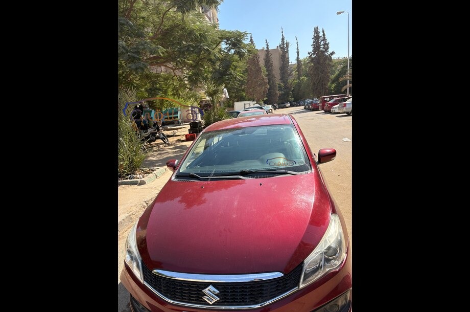 Ciaz Suzuki احمر