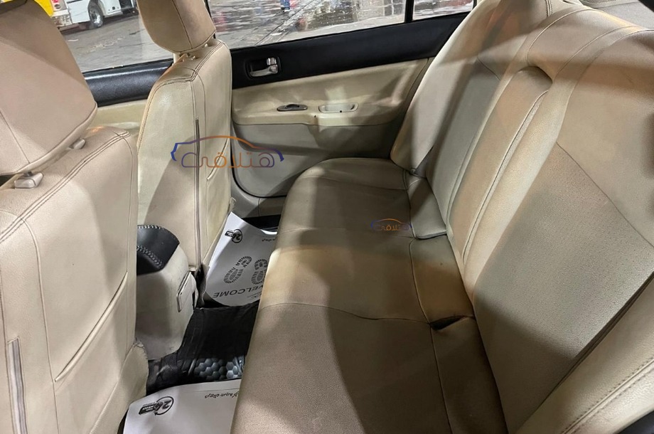 Lancer Puma Mitsubishi أسود