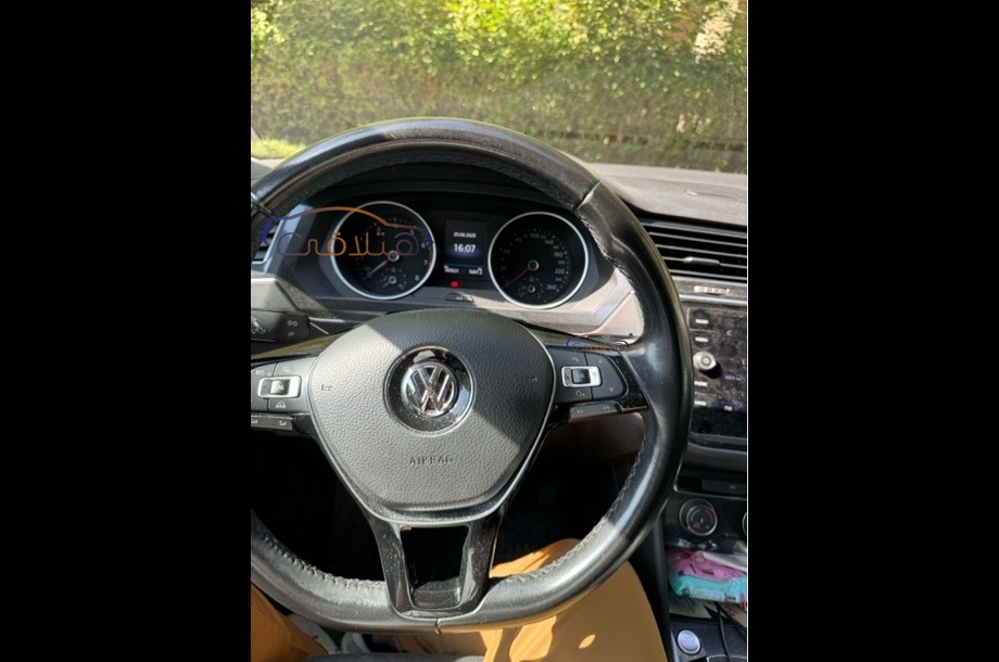 Tiguan Volkswagen أزرق