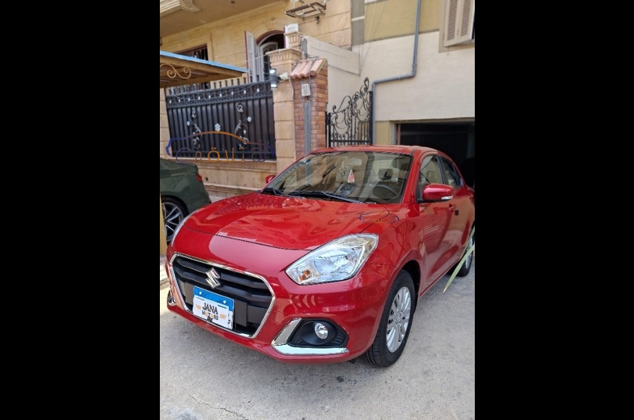 Dzire Suzuki احمر