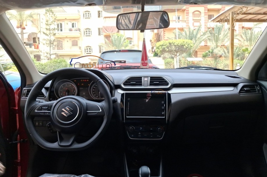 Dzire Suzuki احمر