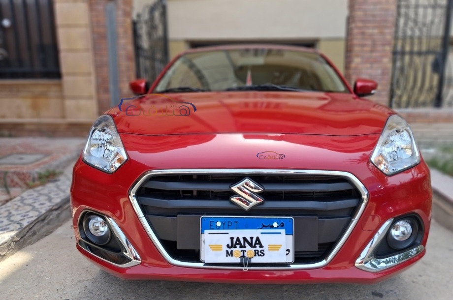 Dzire Suzuki احمر