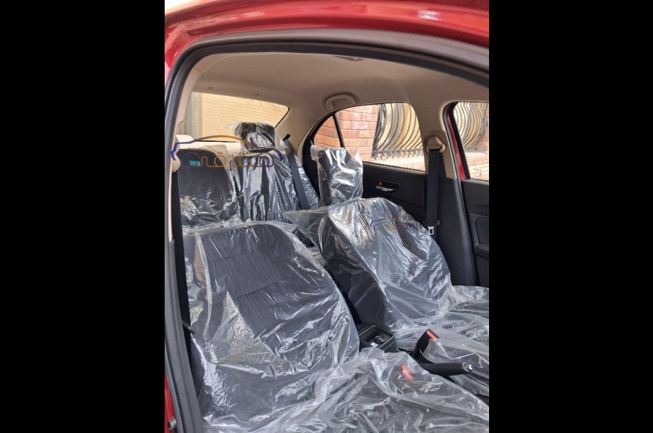 Dzire Suzuki احمر