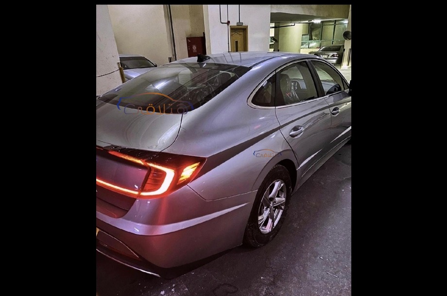 Sonata Hyundai فضي