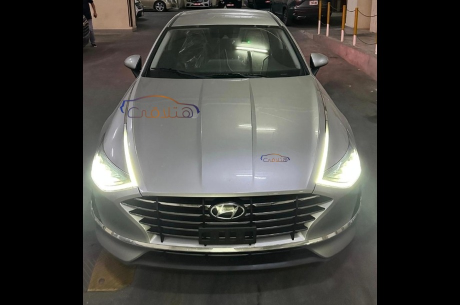 Sonata Hyundai فضي