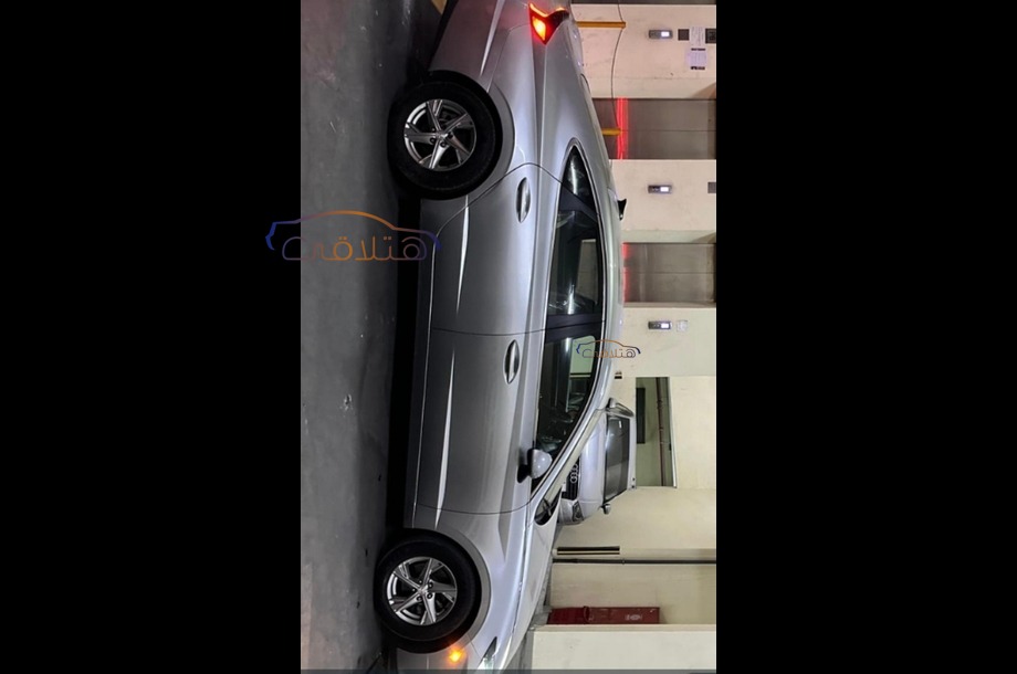 Sonata Hyundai فضي