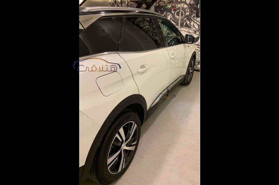 3008 Peugeot White