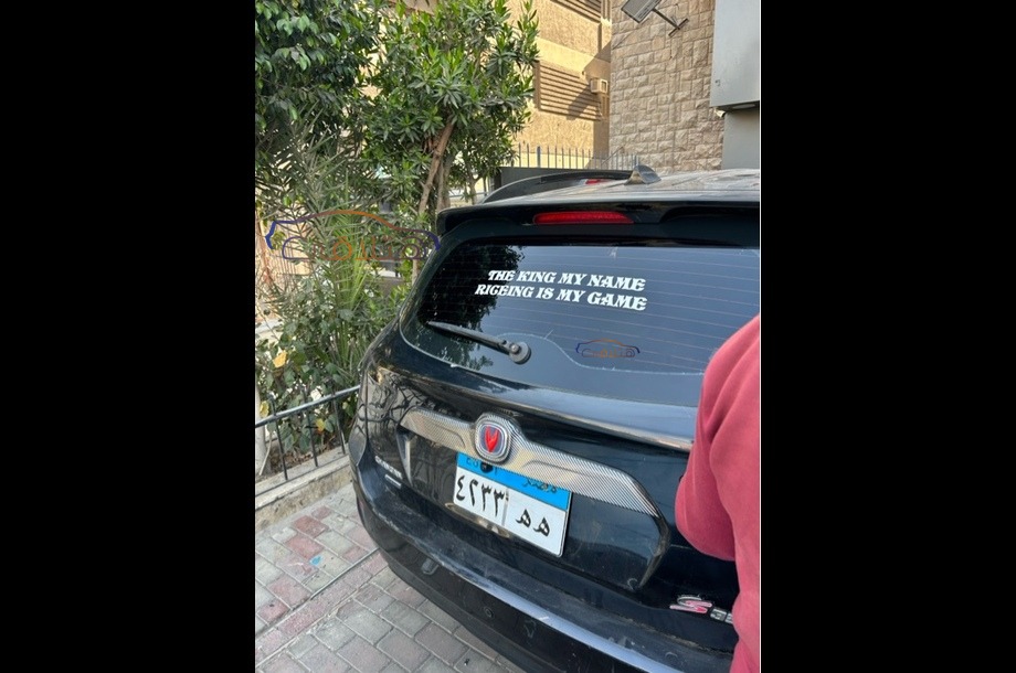 CS 35 Changan أسود