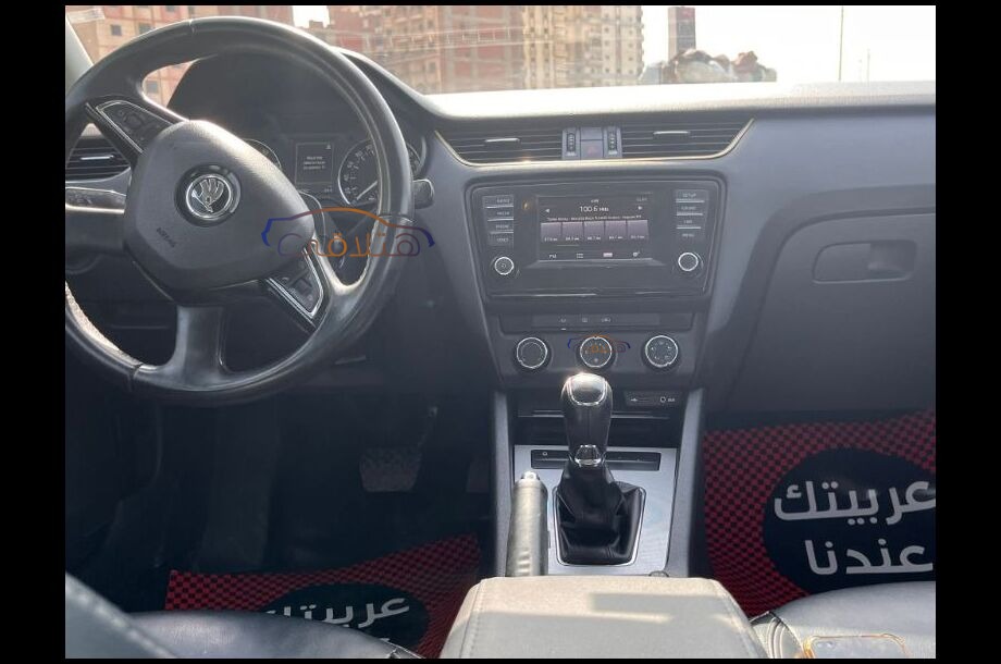 Octavia Skoda أسود