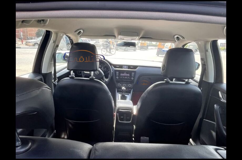 Octavia Skoda أسود