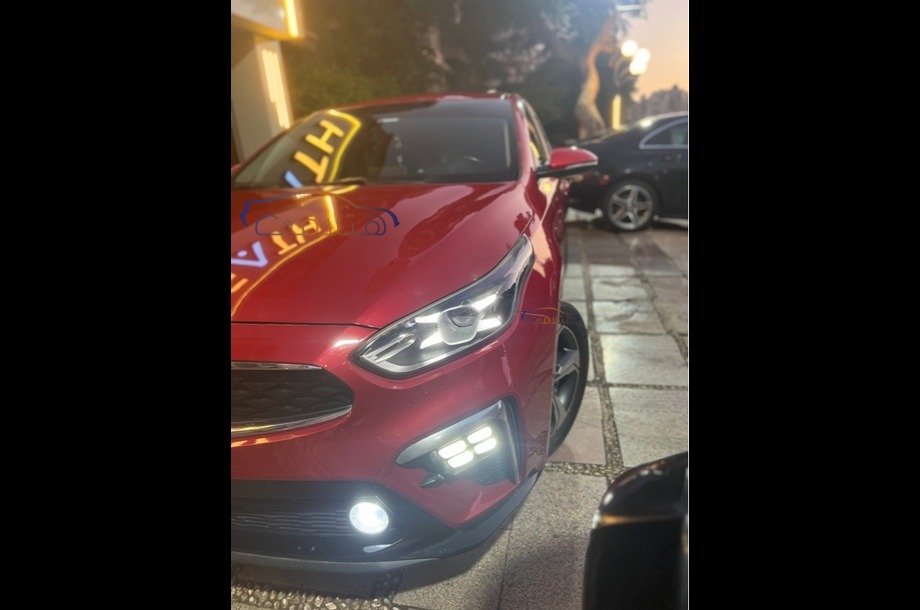 Grand Cerato Kia احمر