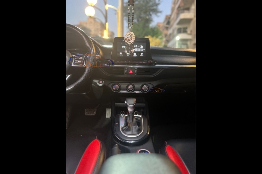 Grand Cerato Kia احمر