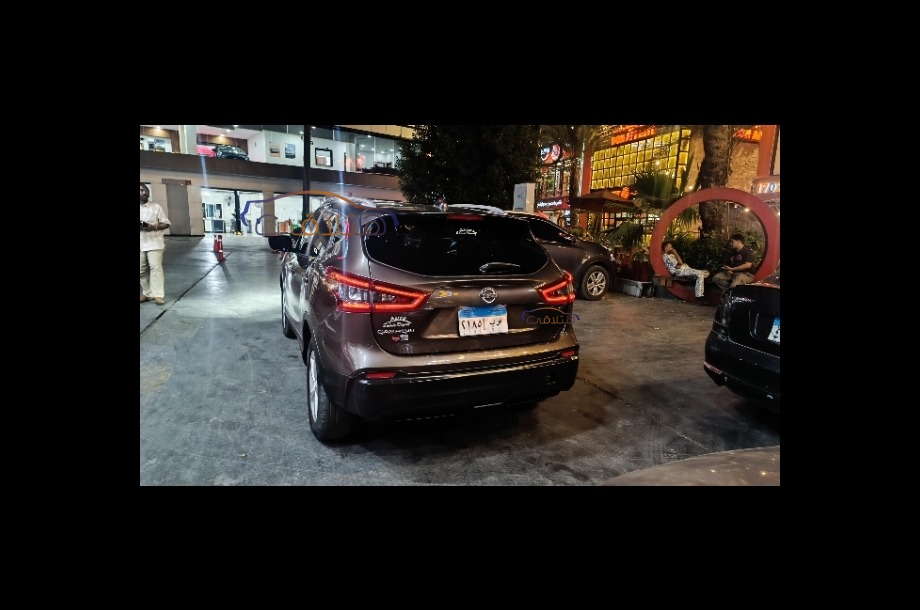 Qashqai Nissan بني
