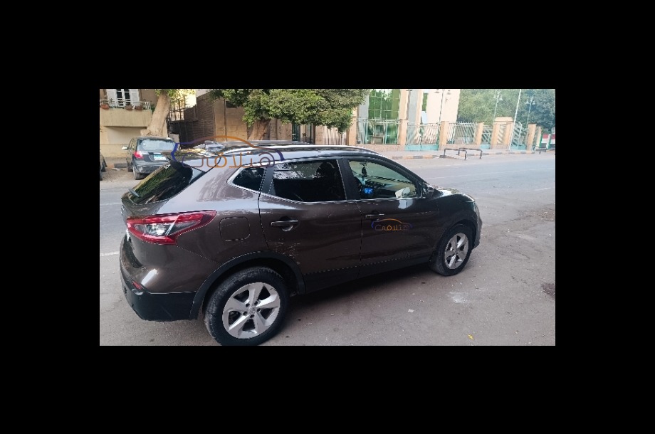 Qashqai Nissan بني