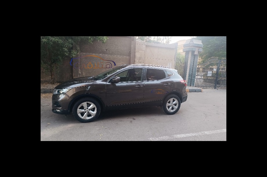 Qashqai Nissan بني