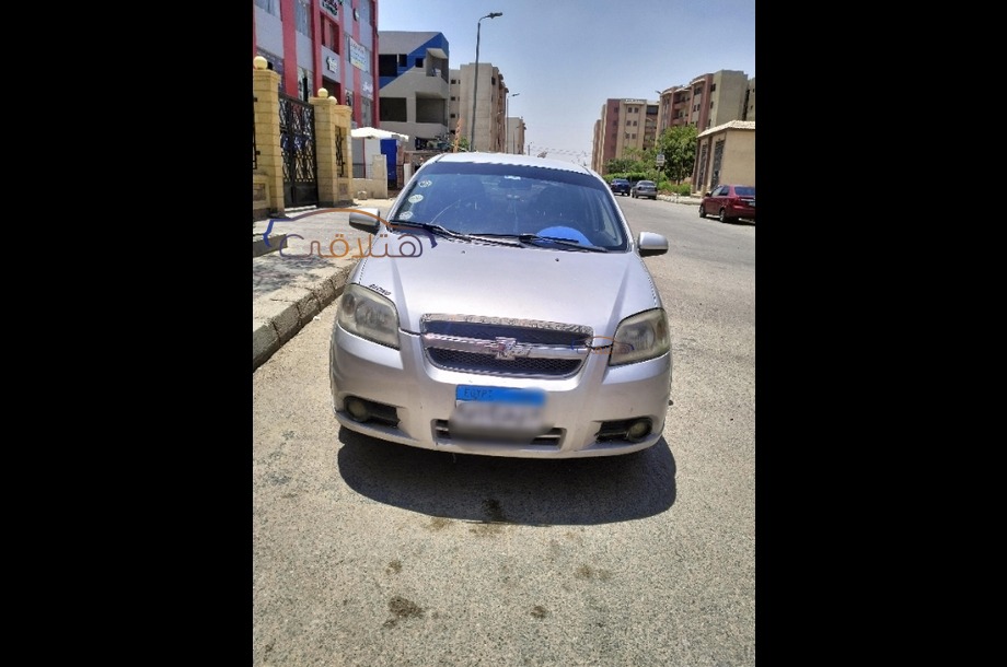 Aveo Chevrolet فضي