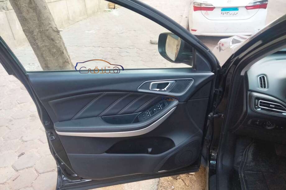 Tiggo 7 Chery أسود