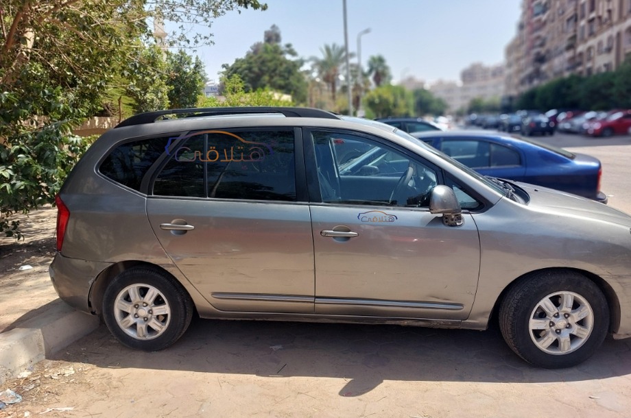 Carens Kia فيراني