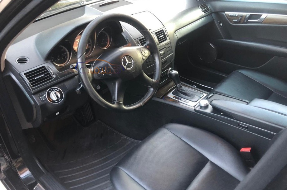 E 250 Mercedes أسود