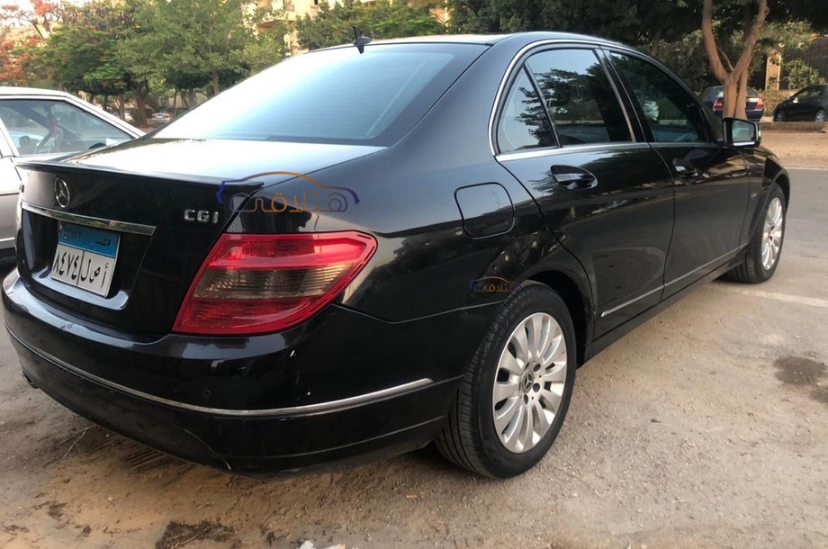 E 250 Mercedes أسود