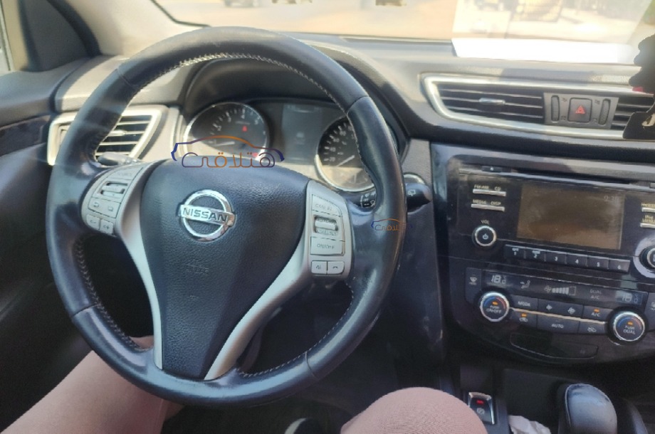 Qashqai Nissan Dark grey