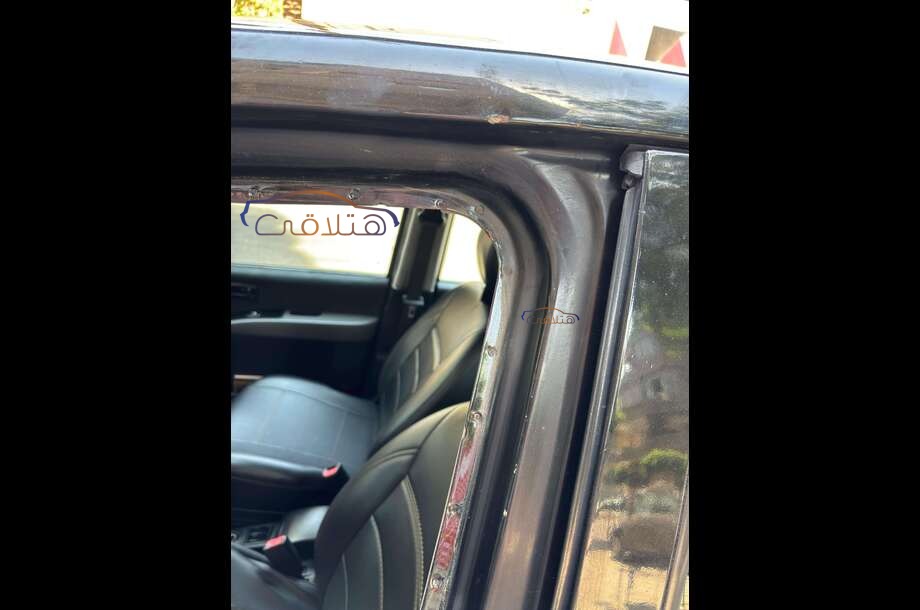 Matrix Hyundai أسود