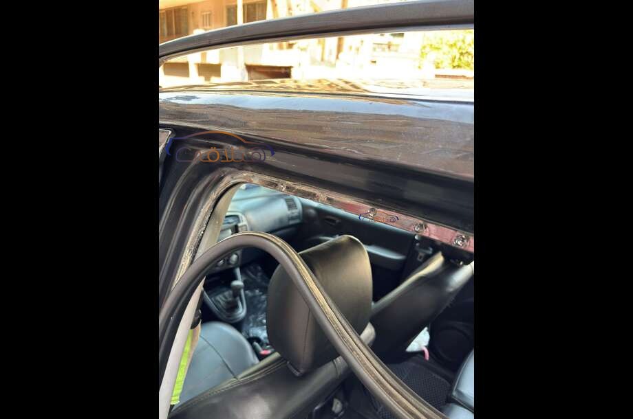 Matrix Hyundai أسود