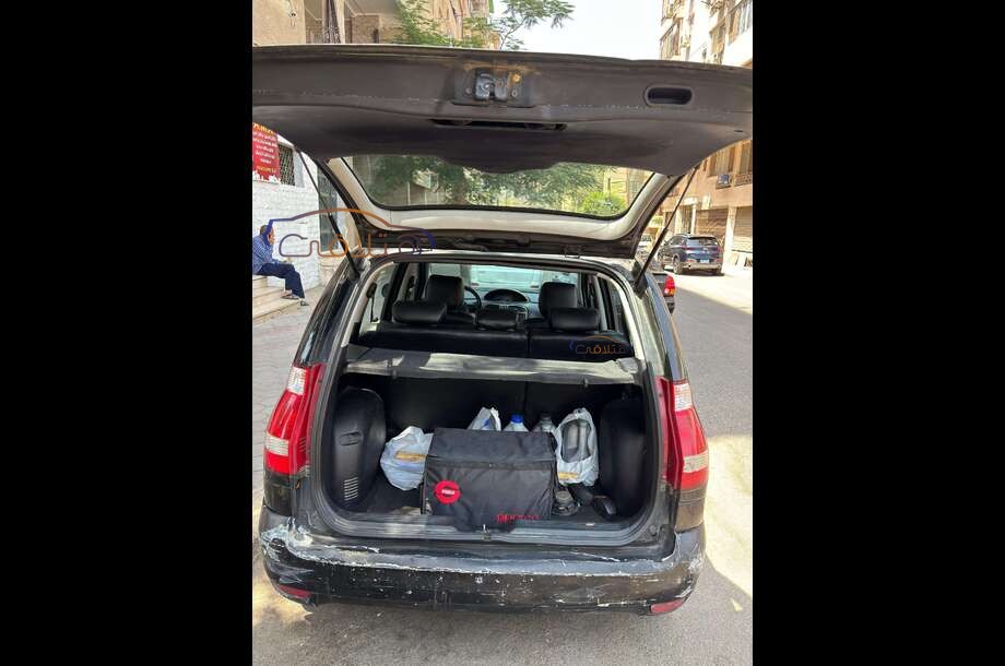 Matrix Hyundai أسود