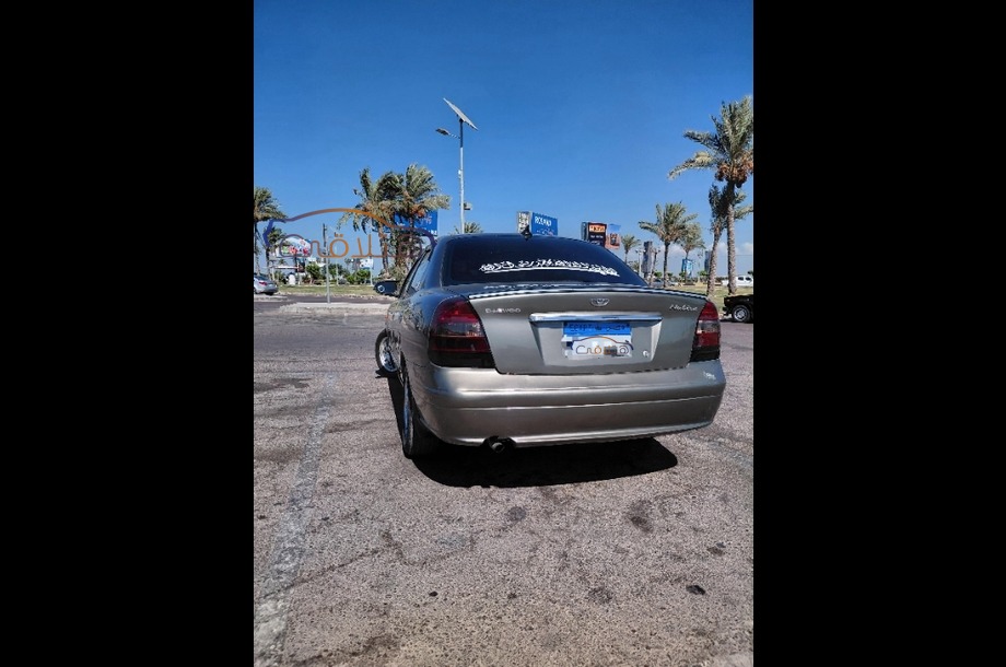 Nubira 2 Daewoo برونزي