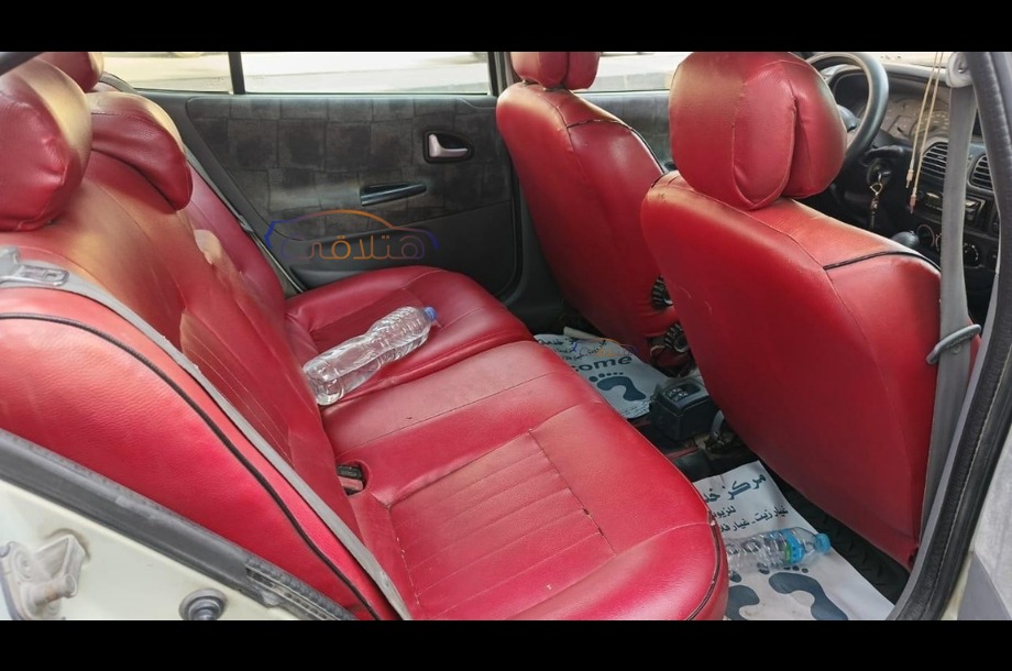 Megane Renault فضي