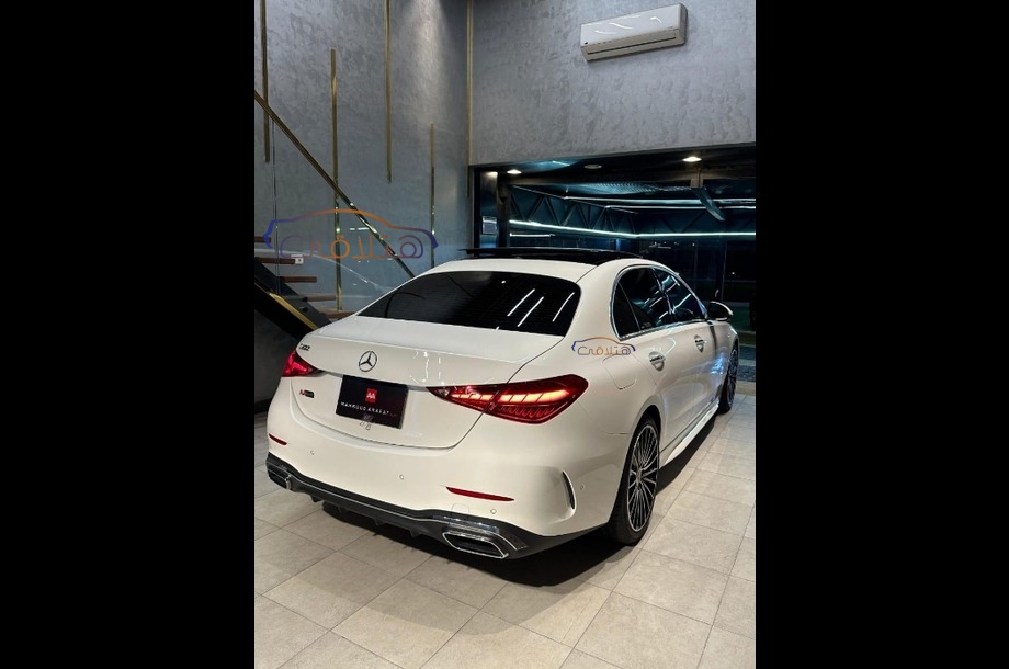 C 200 Mercedes أبيض