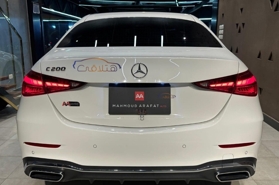 C 200 Mercedes أبيض