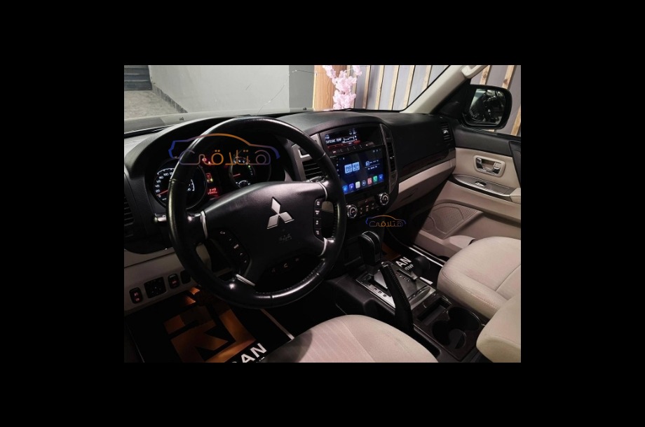 Pajero Mitsubishi Black