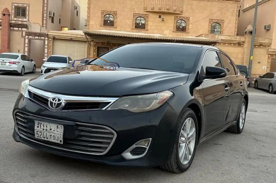 Avalon Toyota Black