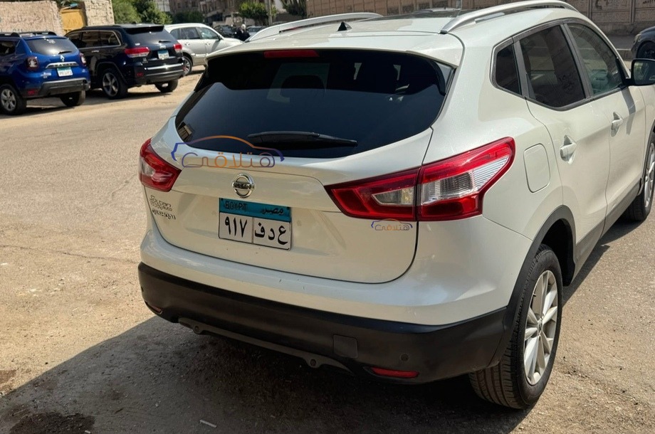 Qashqai Nissan White