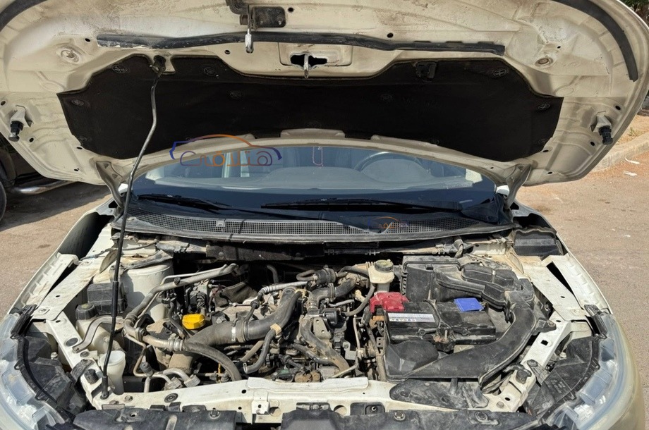 Qashqai Nissan White