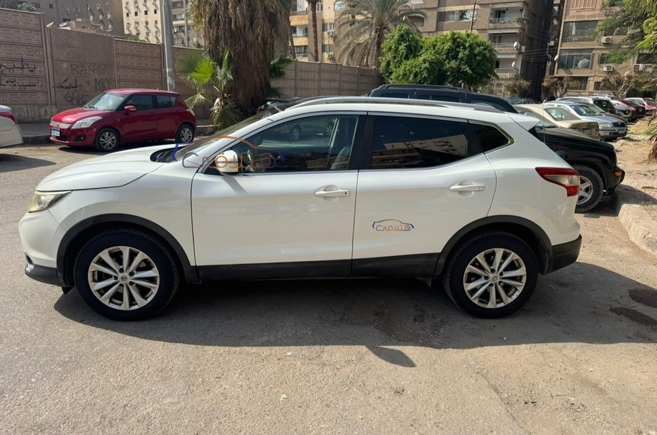 Qashqai Nissan White