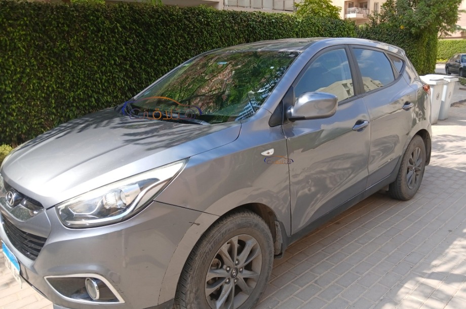 IX 35 Hyundai Dark grey