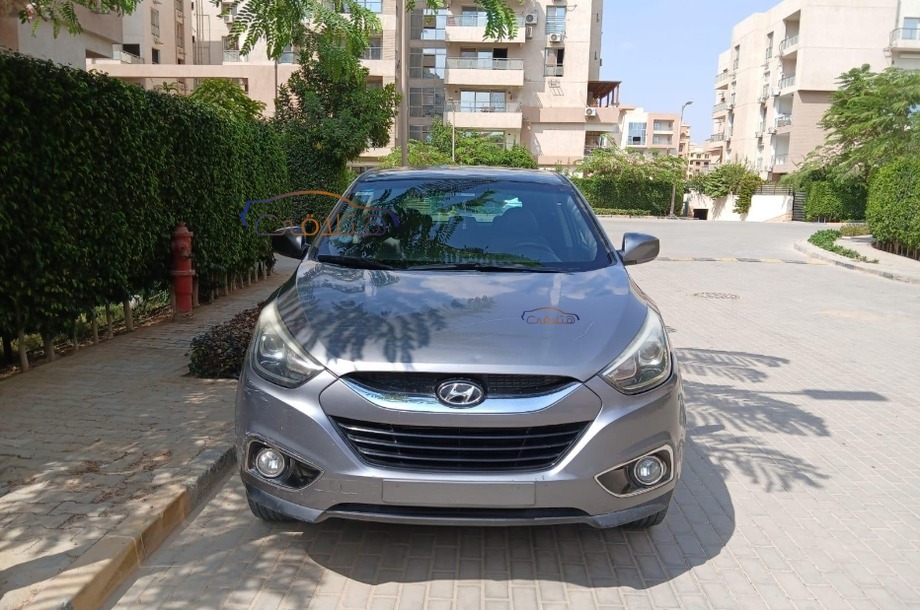 IX 35 Hyundai Dark grey