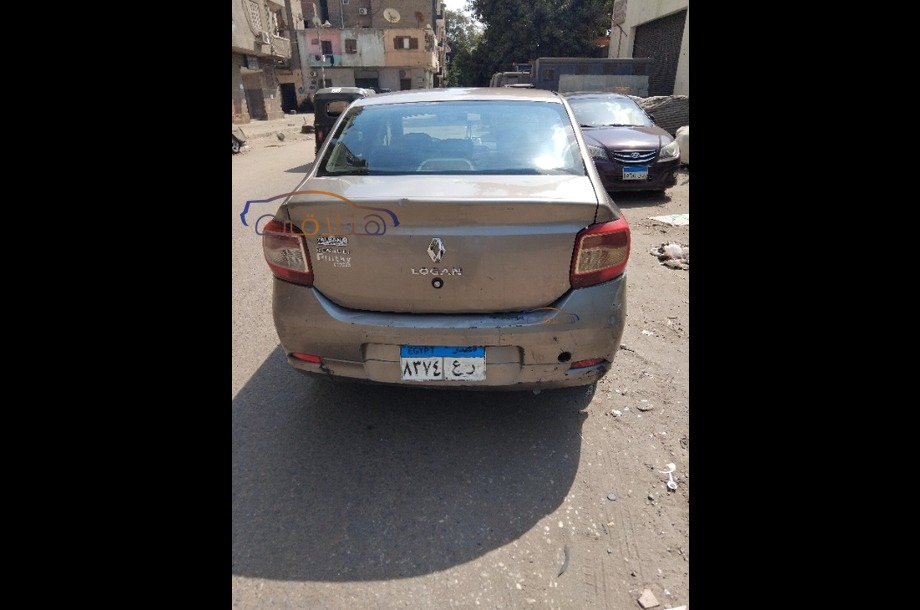 Logan Renault ذهبي
