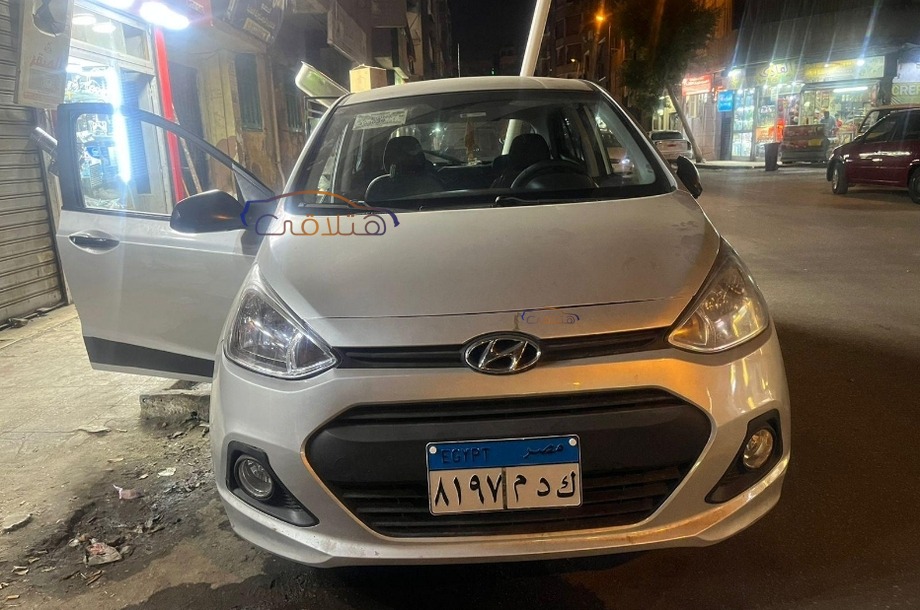 Grand i10 Hyundai فضي