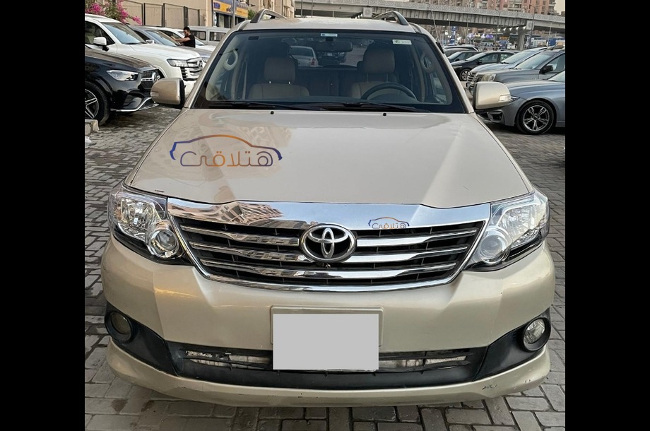 Fortuner Toyota فضي