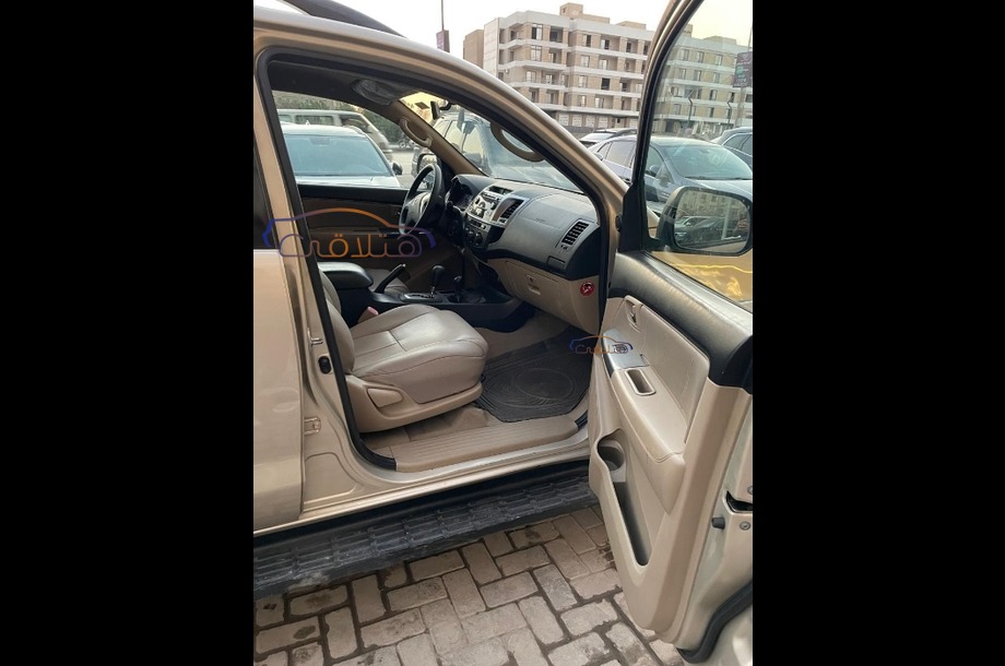 Fortuner Toyota فضي