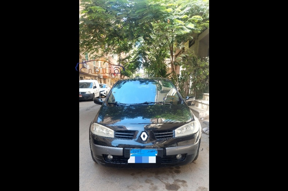 Megane Renault أسود