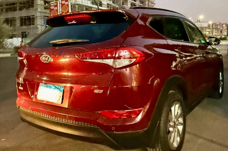 Tucson Hyundai Red