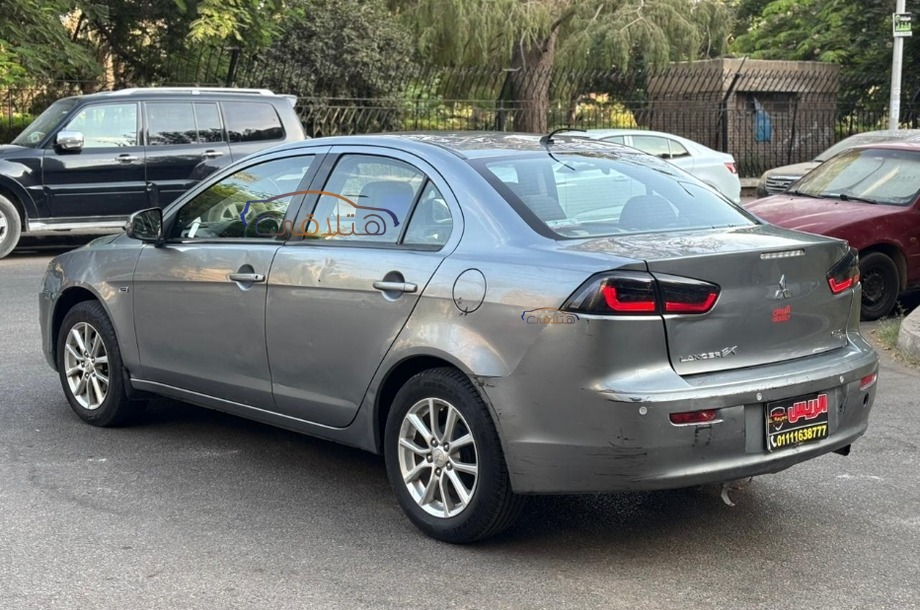 Lancer EX Shark Mitsubishi فضي