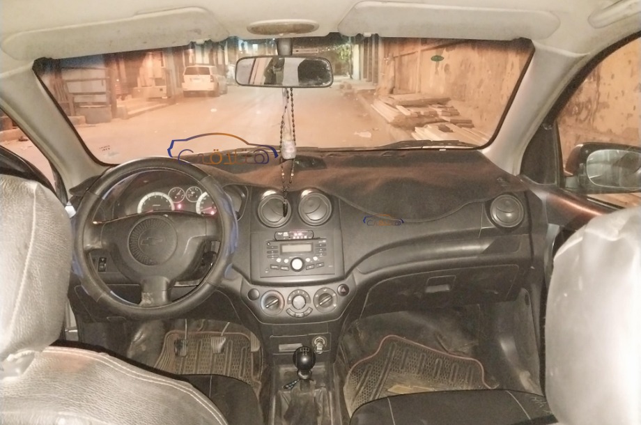 Aveo Chevrolet رمادي