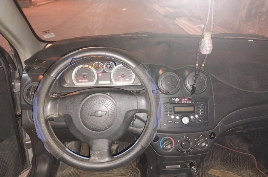 Aveo Chevrolet رمادي
