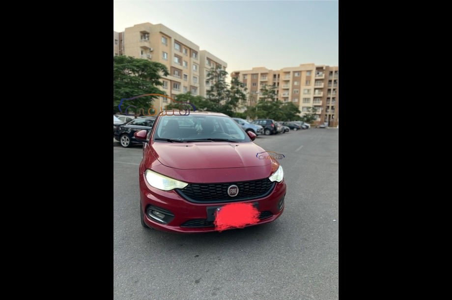 Tipo Fiat احمر