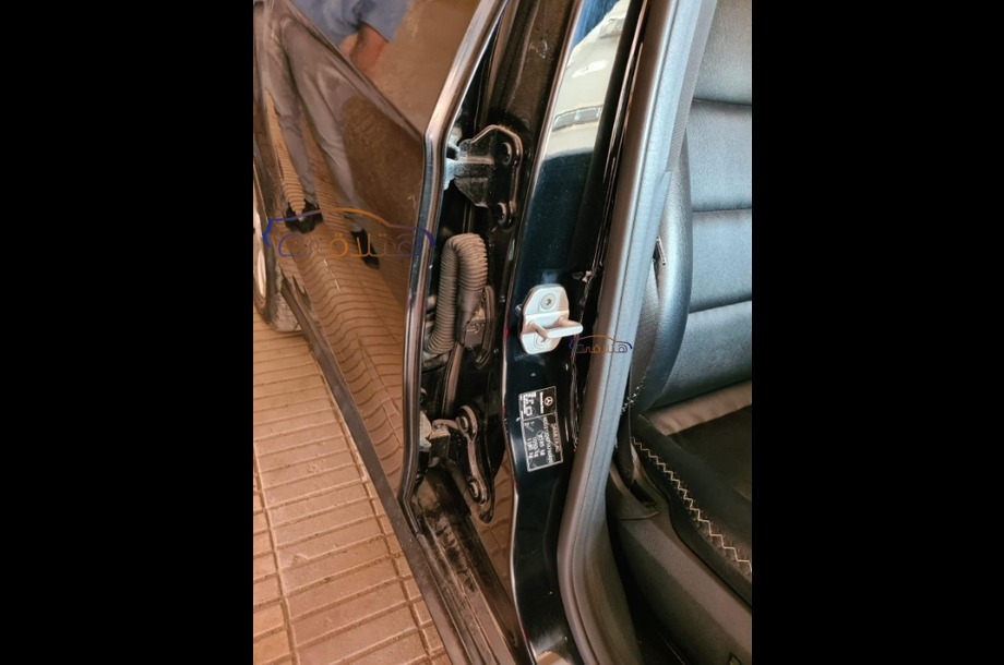 E 250 Mercedes أسود